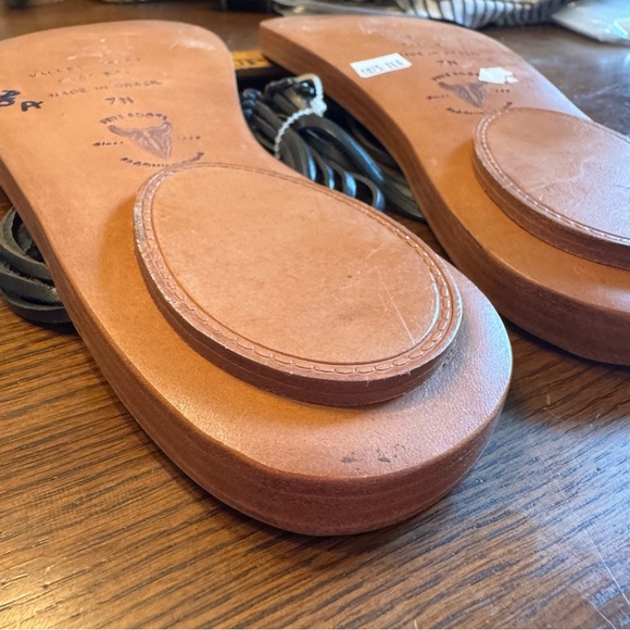 Frye Boots Valley Sandals Braided Thong Slip On Black Leather Size 7 NWT NEW - Picture 6 of 7